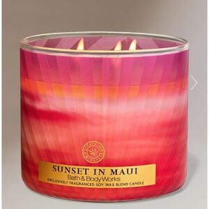 Bath & Body Works Maui Sunset Candle - Pink and Orange